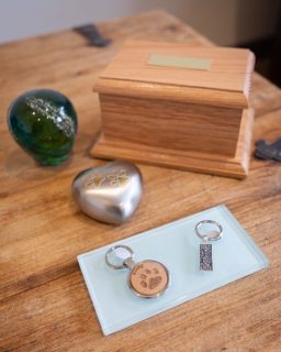 When you lose your special friend, you want something special to remember them by and we have a selection of caskets and mementos for you to choose from.
Please feel free to visit the office at any time to discuss your needs. The team are always here to help.
.
.
.
#petcremation #horsecremation #petcremationsuffolk #petcremationnorfolk #petcremationessex #petcremationcambridgeshire #petloss #petbereavement #genuineindividualpetcremations #suffolkpetcrematorium #petsofinstagram #pets
